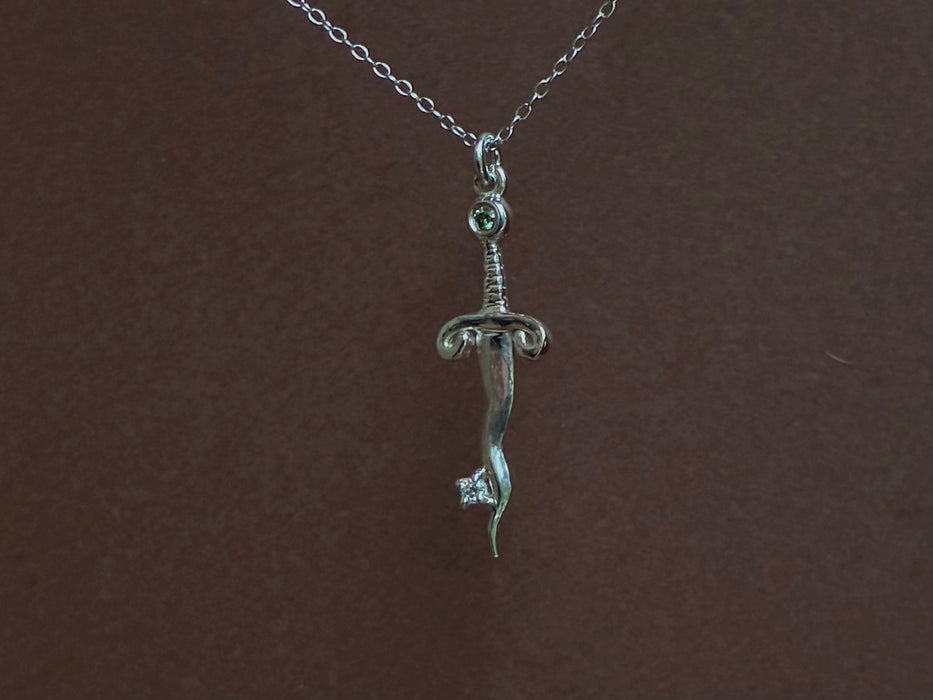 The three daggers - Rún necklace - Extra stone